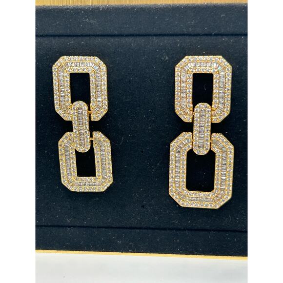 Eye Candy LA Luxe Collection 18k Gold Plated Earrings - Picture 2 of 11